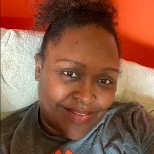 Meet your Posher, Nadia